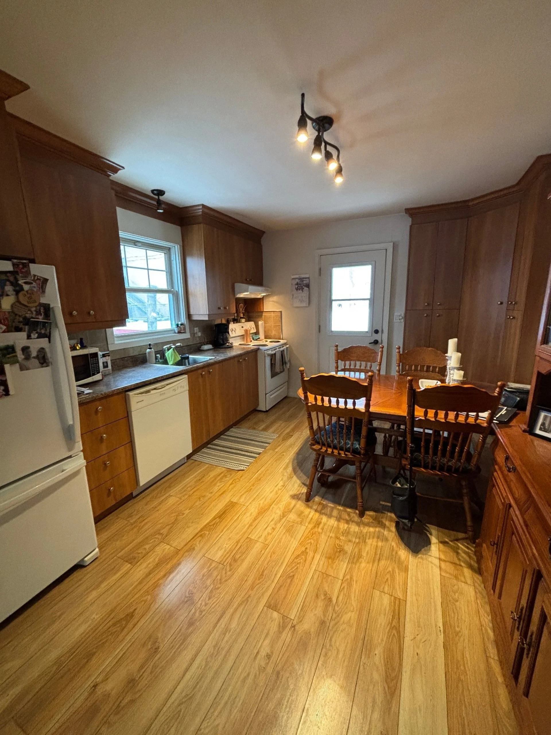 1569 - 1573 Rue Notre-Dame