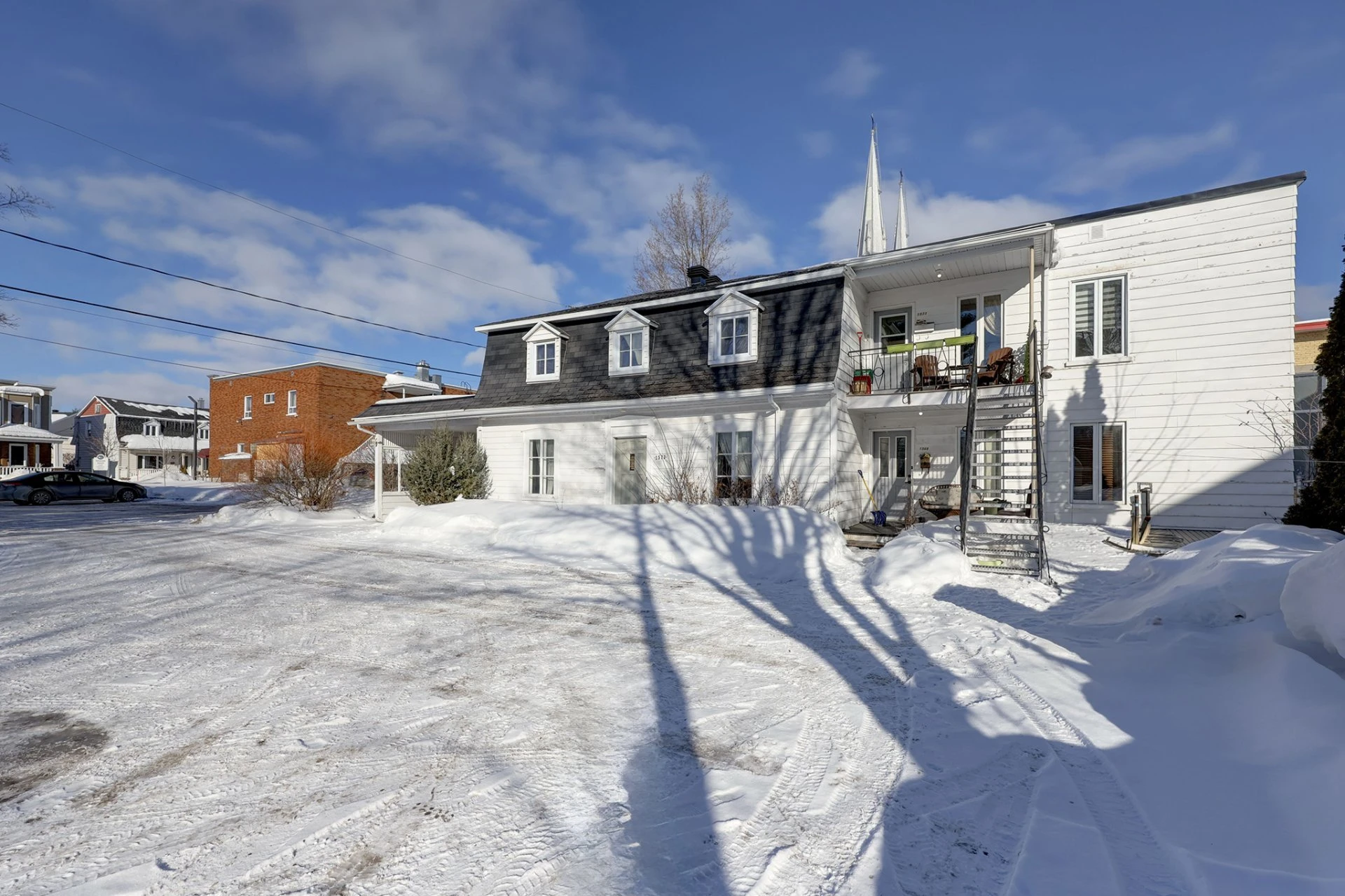 1569 - 1573 Rue Notre-Dame