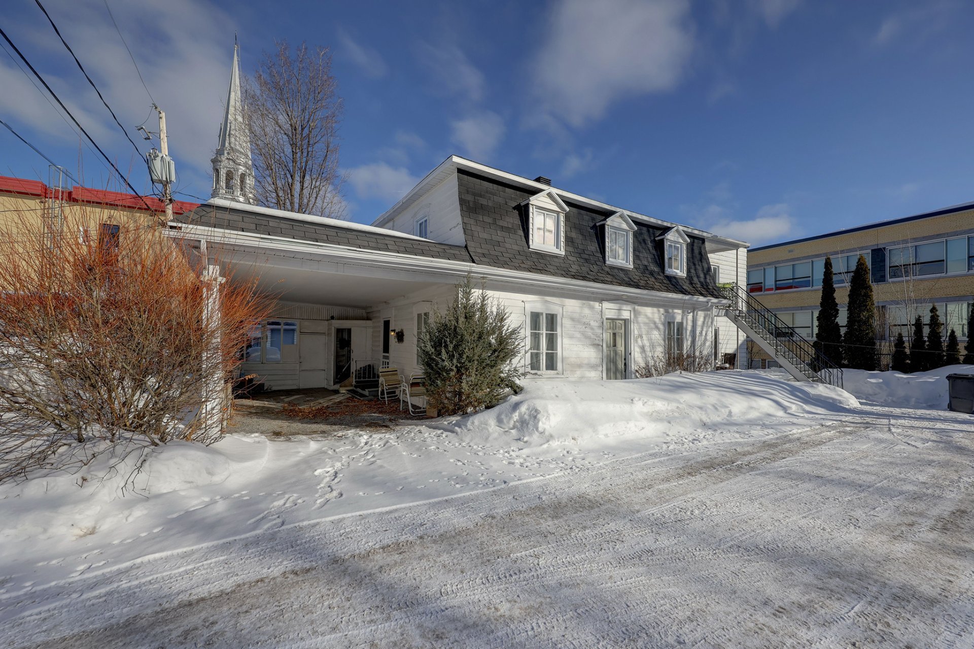 1569 - 1573 Rue Notre-Dame