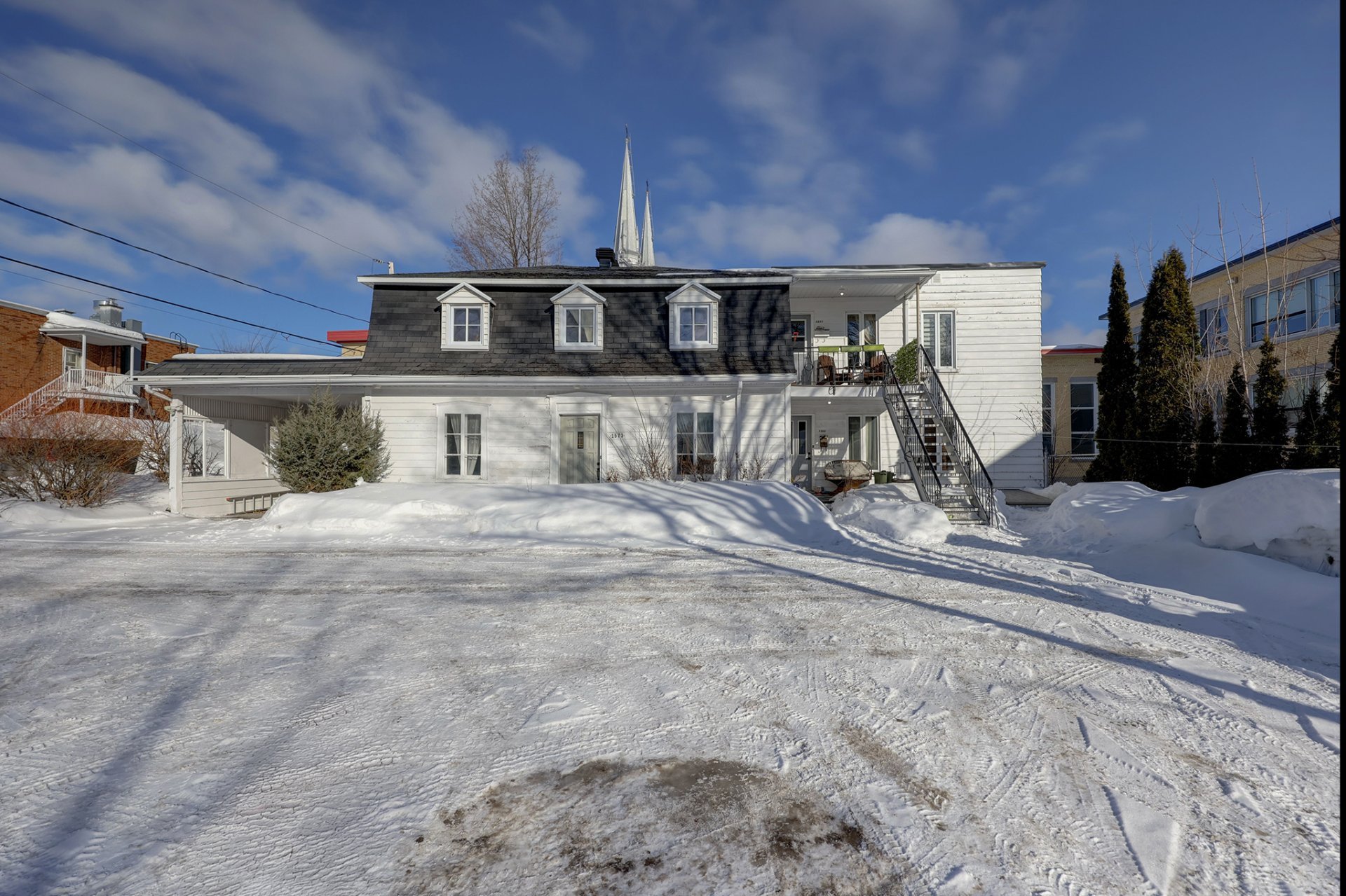 1569 - 1573 Rue Notre-Dame