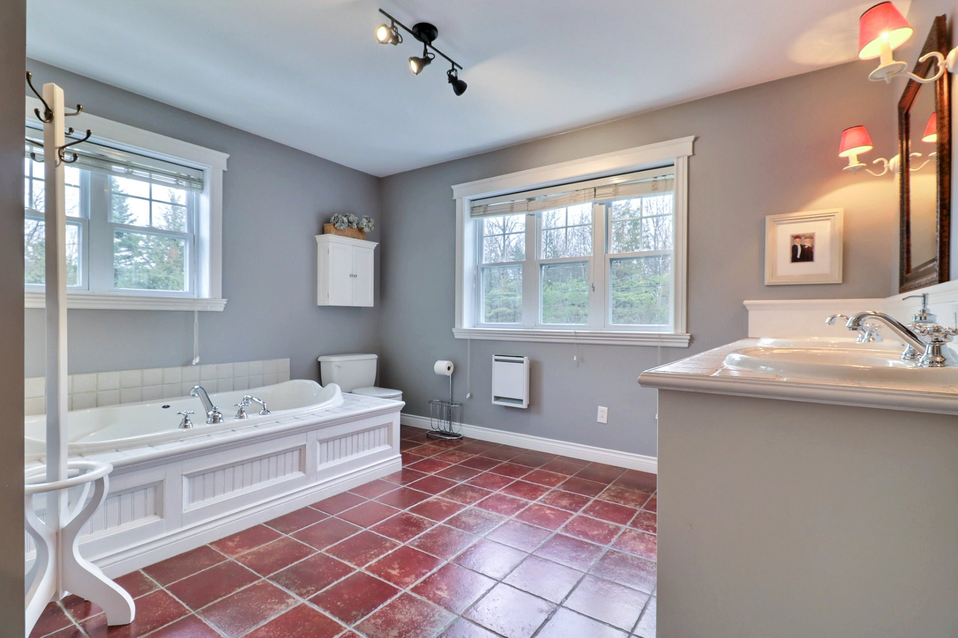 535 Rue Irene-Couture