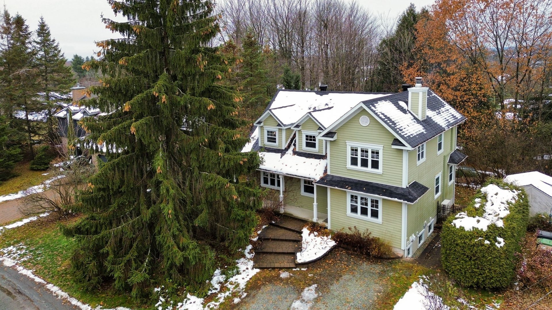 535 Rue Irene-Couture