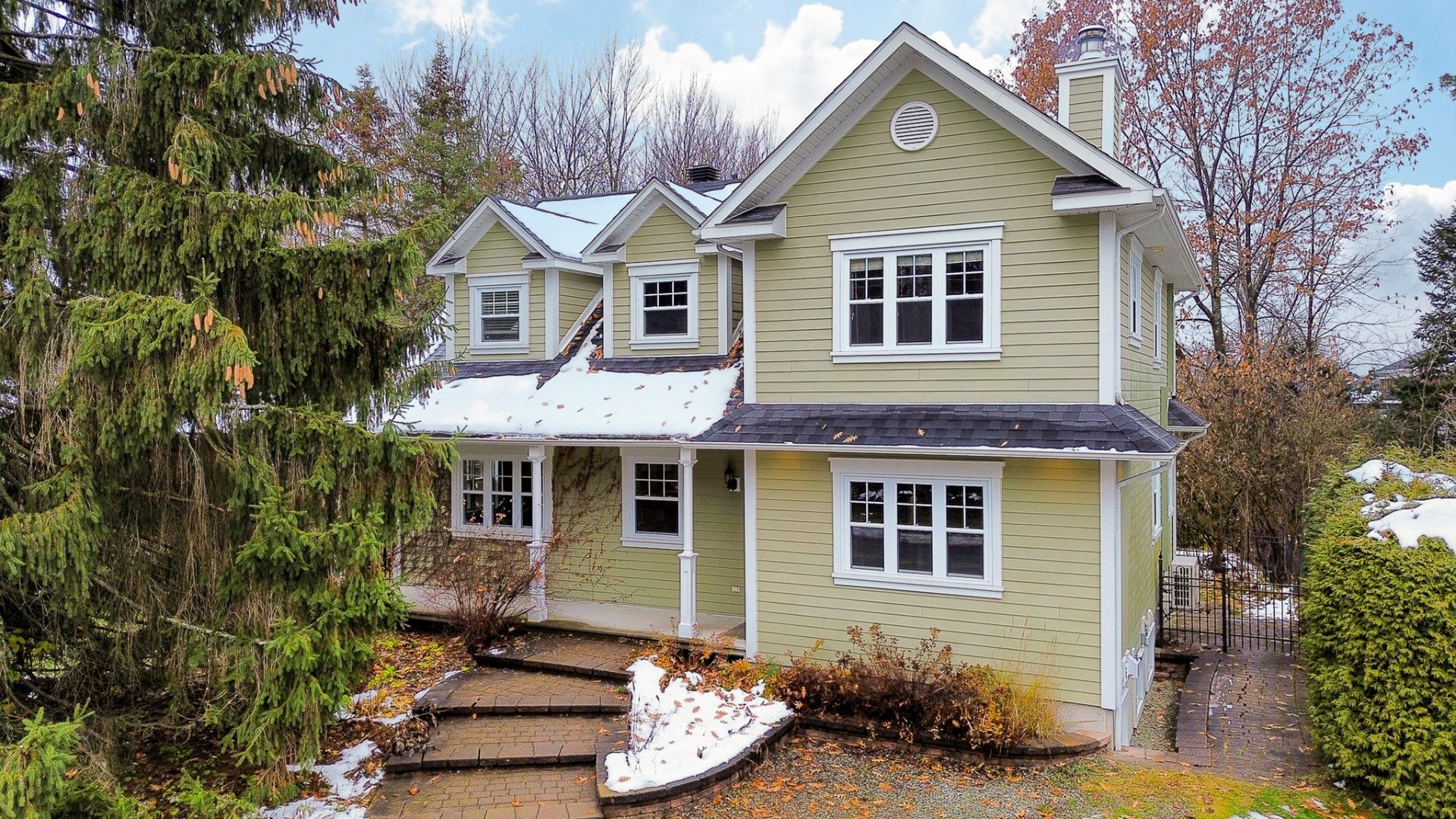 535 Rue Irene-Couture